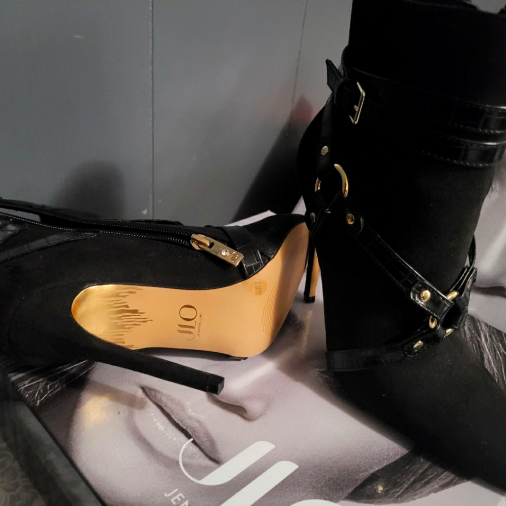 JLO botines nuevos size 6.5